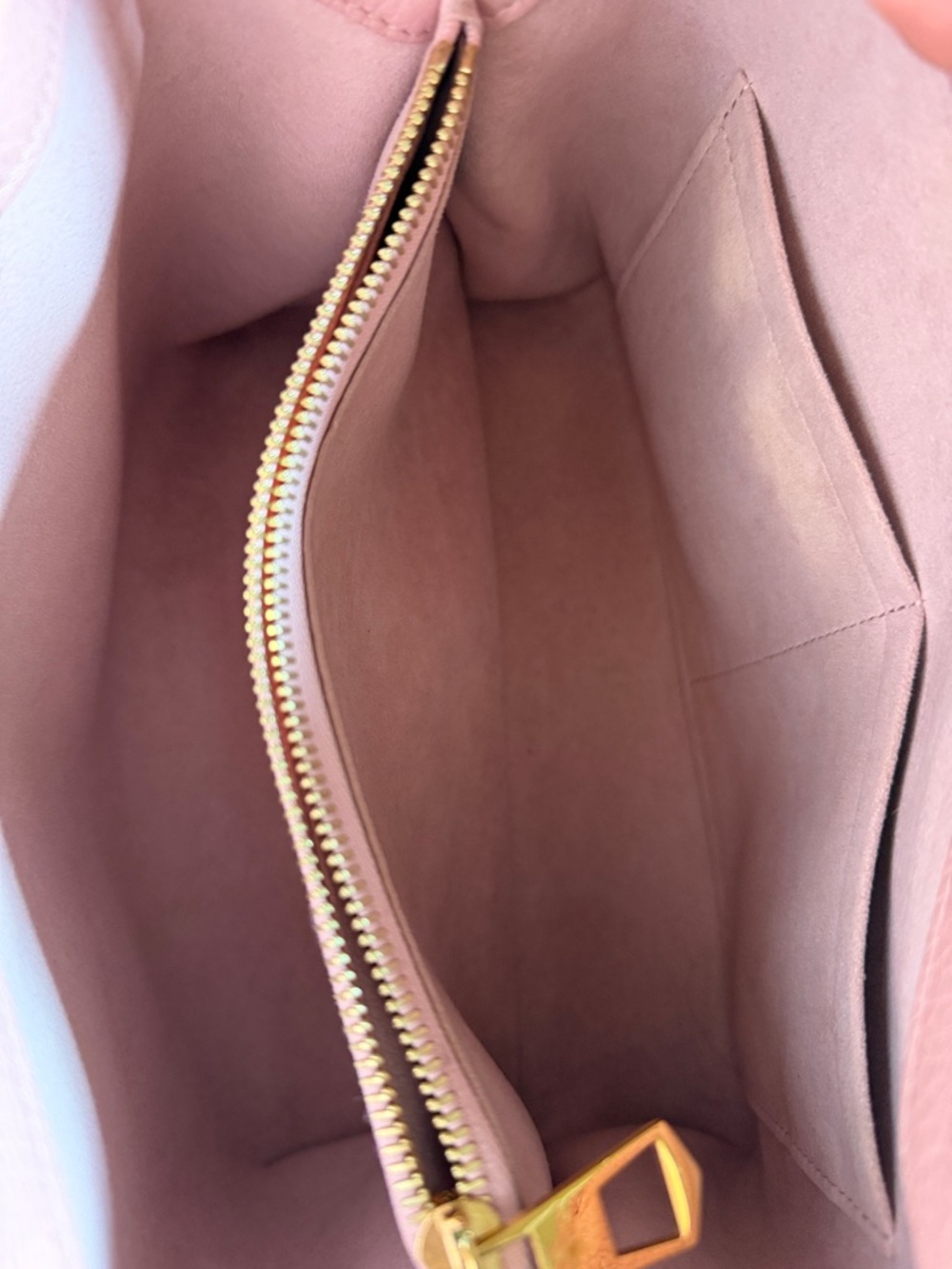 Louis Vuitton Brittany bag in Damier Ebène canvas - Picture 8 of 15